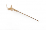 M&auml;danik. Kassidele - Puust pulk sulgedega 33cm