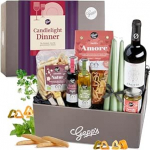 Gepp's Feinkost k&uuml;&uuml;nlavalguse &otilde;htus&ouml;&ouml;gikarp I Romantiline &otilde;htus&ouml;&ouml;k kahele koos Hispaania punase veini, s&uuml;damekujulise pasta, tr&uuml;hvlipesto ja muuga I Gourmet kinkekomplektiga