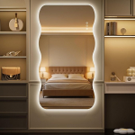 Hasipu Vannitoa peegel koos valgustusega, 152 x 91 cm, LED Vannitoa peegel, lainekujuline, seinapeegel, uduvastane vannitoa peegel koos puutetundliku l&uuml;litiga, 3 valgusv&auml;rvi, timmitav