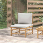 4-TLG. Garten-Lounge-Set aus Bambus mit hellgrauen Kissen - Outdoor Lounge Set als Bambus Gartenm&ouml;bel Set mit Tisch