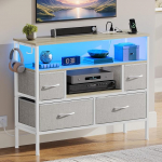 YITAHOME pistikupesade ja LED tuledega kapp, riidest kapp 4 sahtli ja 2 konksuga, sobib kuni 32-tollise teleriga, riidest kapp magamistuppa, elutuppa, kodukontorisse