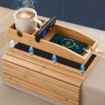 Colexy Bambus Sofa Armlehne Tablett - Magnetisch Abnehmbarer Couch Tablett mit Getr&auml;nkehalter & Handyablage | Rutschfester Filzbasis | Faltbares Sofa Arm Tray f&uuml;r Snacks, Fernbedienung & Mobiles