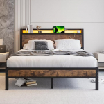 JELUTE King Size voodiraam koos laadimisjaama ja LED tuledega, puidust peatugi koos riiulitega, rasked metallliistud, ei vaja kastivedrusid, m&uuml;ravaba, lihtne kokkupanek, must