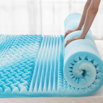 EGO Home pehme madratsipealne 180 x 200 cm - 6 cm k&otilde;rgus Odav vahtmadratsipealne ideaalne k&uuml;lalistele, &otilde;pilastele ja t&auml;iendavaks magamisaluseks, &Ouml;ko-Tex sertifitseeritud.