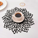 Platzdeckchen PVC Abwaschbar, 2er Set Hohle Blumen im europ&auml;ischen Stil Platzdeckchen f&uuml;r K&uuml;che,Zuhause,Restaurant,Speisetisch, Schwarz, 36cm