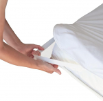 Twillie - Veekindel madratsikaitse 140 x 200 cm 4 kummipaelaga - Oeko Tex - Hingav Jersey madratsitopper - kortsuvaba madratsikaitse - &uuml;li&otilde;huke, &uuml;litugev, &uuml;lipehme valge