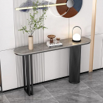 Schmaler Eingangstisch - Leichte, luxuri&ouml;se Konsole aus nordischer Steinplatte mit schwarzem Eisengestell und abgerundeten Ecken - Moderner Sofatisch f&uuml;r Flur, Schlafzimmer, Wohnzimmer und E