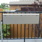 Suur seinalaua R&otilde;dum&ouml;&ouml;bel Kokkupandav laud Ujuv laud kodudesse Seinale paigaldatud kokkupandav laud koos r&otilde;duvarraste ja -kaitsega