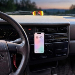Generisch mobiiltelefoni hoidik VW T4 Bullile/Camperile/Caravanile/Transporterile - armatuurlaud - &uuml;hildub MagSafe'iga - sobib ideaalselt (Pre-facelift 1996-1998)