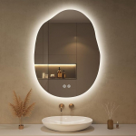 Valgustusega peegel, as&uuml;mmeetriline LED-vannitoa peegel 60 x 80 cm koos puutetundliku l&uuml;litiga, timmitav, 3 valgusv&auml;rvi, reguleeritav, uduvastane vannitoa peegel koos valgustusega, purunemiskindel