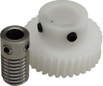 Hammasratas, 1 x POM plastikust tormirataste komplekt, 0,8 moodul, 25 hammast, turbiiniratas 8 mm puuriga, tormi v&otilde;lli, 1:25 &uuml;lekandesuhe, &uuml;lekandeoperaator, ajamimehhanism (5 mm puuriga)