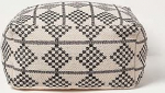 Homescapes Adana Pouf Must-valge geomeetriline muster 55 x 30 cm ruudukujuline Bean Bag p&otilde;randapadi puuvillane p&otilde;randapadi