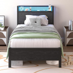 BORPHOM &uuml;he voodiraam koos laadimisjaama ja LED-valgustusega, soliidne metallist voodiraam koos hoiuruumiga, ei vaja kastivedrust, tugev teraslattide tugi, m&uuml;ravaba, must