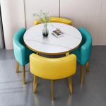 Moodne ruudukujuline k&ouml;&ouml;gi s&ouml;&ouml;gilaud 4-le - ruumi s&auml;&auml;stev minimalistlik m&ouml;&ouml;bel, mis sobib ideaalselt v&auml;ikestesse ruumidesse Kohvi- ja koosolekulaud 70cm laiusega