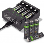 Venom laetavad patareid pluss laadimisjaam - sisaldab 4 x AA 2100mAh pluss 4 x AAA 800mAh laetavaid patareisid