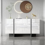 BTM Valge k&otilde;rgl&auml;ikega k&uuml;ljepaneel Modernne lihtne k&uuml;ljepaneel 2 ukse ja 4 sahtliga Lihtne puhastada Ideaalne elutuppa v&otilde;i s&ouml;&ouml;gituppa