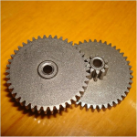 Hammasratta hammasratas mootorik&auml;igukast 0,6 m 10T-42T 3 mm topelt metallist hammasratas