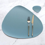 Lauakomplektid 2 4 6 8 10 tk Kohtumatt Crockery Pad Placemat Table Mat Thermal Insulation PU Leather Mats Book Rach K&ouml;&ouml;k Non-Slip (V&auml;rv: Sinine koos alusplaadiga, suurus: 4 tk)