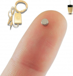 PingaOculto Spy k&otilde;rvaklapid testimine Mini Nano n&auml;htamatud k&otilde;rvaklapid mobiiltelefonile koos mikrofoniga - n&auml;htamatud k&otilde;rvaklapid traadita peakomplektid Spicker (Spy Earpiece Nano V3 + VIP Pro Supermini)