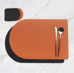 AMDXD Tischset Elegant mit Untersetzer Oval 6er Set, PU Leder Platzmatten Tisch Umkehrbar Zweifarbig Einfarbig Anti-Rutsch, Tischmatte Weihnachten Orange Braun Schwarz f&uuml;r K&uuml;che Hause, 30x44CM