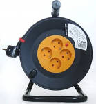 Pikenduskaabel koos rulliga 3 x 1,5 mm (4 pesa, 25 m) must