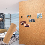 QNDUGJFER Korkrolle f&uuml;r selbstgemachte Pinnw&auml;nde und Wanddekorationen. Rahmenlose Korkfliesen f&uuml;r B&uuml;ro-Fotodekor und Bastelarbeiten. Zuschneidbare Korkplattenrolle (1,22 x 5,74 m, 8 mm dick).
