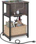 VASAGLE Beistelltisch mit Ladestation, 3-st&ouml;ckiger Beistelltisch mit USB-Anschl&uuml;ssen und Steckdosen, Nachttisch f&uuml;r Wohnzimmer, Schlafzimmer, 30 x 34 x 58 cm, Punktserie