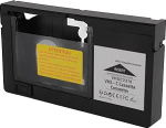 Kavolet videokaamera kassettide adapter VHS-C lintide videokassettide adapteri taasesituseks Motoriseeritud juhtimine &uuml;he nupuga [lihtne juhtimine] ABS materjalist