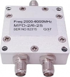Mikrostripi v&otilde;imsusjaotur SMA-Kopf 2000-6000M Mikrostreifen-1-zu-2-Leistungsteiler WF 2-6G