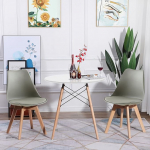 &Uuml;mmargune s&ouml;&ouml;gilaud koos 2 tooliga, s&ouml;&ouml;gitoa grupp, s&ouml;&ouml;gikomplektid 2 inimesele, 2 s&ouml;&ouml;gitooli komplekt koos lauaga elutuppa, k&ouml;&ouml;ki, kontorisse (valge laud + 2 halli tooli)