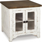 Signature Design by Ashley Wystfield Distressed Farmhouse Storage Side Table valge ja pruun