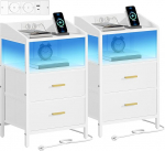 Hzuaneri NS36213W LED-valgustuse ja laadimisfunktsiooniga &ouml;&ouml;kapp, k&uuml;ljelaud 2 riidest sahtliga, USB-pistikutega ja pistikupesadega, magamistuppa, elutuppa, valge v&auml;rviga.