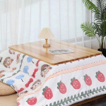 Kotatsu k&uuml;ttekohviku komplekt Talvek&uuml;tte laud Neljast t&uuml;kist koosnev Tatami Kotatsu komplekt Jaapani Tatami ahjulaud Puidust kohvilaud (V&auml;rv : valge, S: 105 * 75 * 40cm)