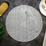 Tischset PVC Abwaschbar, 8er Set Rund mit Kokospalmenmuster Platzsets f&uuml;r k&uuml;che Speisetisch Hotel, Platz-Matten, Silber, 38cm