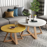 Pesitsuslaudade komplekt 2 moodsat minimalistlikku virnastavat k&uuml;ljelaua elutuppa magamistuppa r&otilde;dule Stabiilne lihtne kokkupanek Valge ja kollane 70 cm