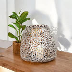 GILDE Chico metallist latern - Lauakaunistus V&auml;rv: h&otilde;bedane antiikviimistlus matt - Dekoratiivne k&uuml;&uuml;nlajalg teek&uuml;&uuml;nalde v&otilde;i v&auml;ikeste k&uuml;&uuml;nalde jaoks K&otilde;rgus 20 cm