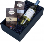 The Wine Guys The Wine Guys kinkekomplekt "Taevalik v&otilde;rgutus" - Itaalia valge vein ja prantsuse &scaron;okolaad kinkekomplektis
