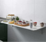 Wei&szlig;er, klappbarer Wandtisch f&uuml;r die K&uuml;che und den Balkon. Platzsparendes Fr&uuml;hst&uuml;cksbar-Set mit schwebendem Schreibtisch und Laptop-Computertisch. Kleiner Klapp-Esstisch f&uuml;r das Home-Office,