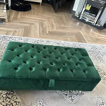 Chesterfield k&otilde;rge kvaliteediga polsterdatud jalahoob koos hoiuga, k&auml;sit&ouml;&ouml;na valmistatud magamistoam&ouml;&ouml;bel (roheline)