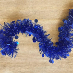 Dmora - Weihnachtsdekoration Ferp&egrave;cle, Weihnachtsdekor, Weihnachtsornament, Festliche Dekoration, Made in Italy, 1000x8 h8 cm, Blau