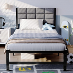 Voodi 90 x 200 cm lamelliraamiga, k&uuml;lalisvoodi, &uuml;heinimesevoodi metallist, noortevoodi 90 x 200 cm panipaigaga, metallist voodiraam koos peaplaadiga, magamistuppa, lastetuppa, k&uuml;lalistetuppa, teismeliste tuppa, mustas toonis.