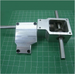 Mitre Gearbox 1 Piece Angle Steering Gear 1:1 Gear Ratio Speed Reducer Commutator 8 mm 10 mm Dual Output Shaft 90 kraadi Taper Gear Sprocket Mehaaniline (10 mm v&otilde;lli)