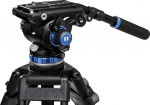Benro S6 PRO Flat Base Fluid Video Head, 13.2 lb Max, 6 astmeline tasakaalustus (0-5), 1/4"-20 lisatarvikute kinnitused, 3/8"-16 peakinnitus, w/Pan Arm (S6PRO), must