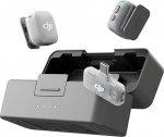 DJI Mic Mini 2 (2 TX + 1 Mobile RX + Ladeschale), Lavalier-Mikrofon, Ansteckmikrofon f&uuml;r iPhone und Android/Tablet/PC, Handy-Mikrofon, Plug-and-Play mikrofon, 300 m &Uuml;bertragungsreichweite