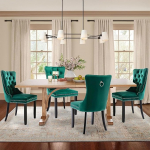 Sametiga polsterdatud s&ouml;&ouml;gitoolid Moodne stiilne k&ouml;&ouml;gitool naelapea ja metallist t&otilde;mbamisr&otilde;ngaga naturaalsed puidust jalad 4-st komplektist roheline