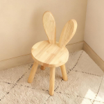 Lastetool, puidust lastetool alates 3. eluaastast, t&auml;ispuidust, laste toatool 45 x 26 cm, j&auml;nesek&otilde;rvadega seljatoega, laste puust tool s&ouml;&ouml;miseks, lugemiseks ja m&auml;ngimiseks.