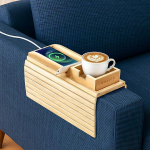 KORSIV Bambusest diivanitool - diivanitool eemaldatava joogihoidjaga - 2 in 1 libisemisvastane kokkupandav diivanitoolilaud - joogihoidja jookide, mobiiltelefoni, televiisori jaoks