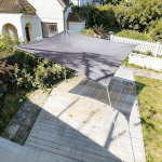 HAIKUS p&auml;ikesepurje, 4 x 4 m, ruudukujuline, premium HDPE UV-kaitse, p&auml;ikesekaitse, hingav, ilmastikukindel, aeda, r&otilde;dule ja terrassile, koos kinnitustrossidega, ruudukujuline, 4 x 4 m, helehall.