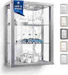Seina vitriinkapp (80 x 60 x 25 cm) - Made in Germany - rippuv klaasvitriin 2 reguleeritava k&otilde;rgusega klaasriiuliga ESG-st, peeglist ja LED-ist, h&otilde;bedast/alumiiniumist - kapp koos