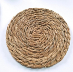 11-30cm kootud laudlinad, naturaalne maisihunnik/vesih&uuml;atsint laudlinad, punutud &otilde;lgedest rotangist laudlinad, k&auml;sitsi kootud laudlinad (vesih&uuml;atsint, 30cm)